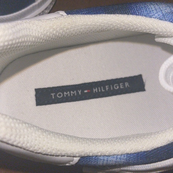 Tommy Hilfiger TWLORIO-R White/Blue Sneakers - Picture 10 of 10